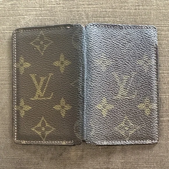 Authentic Vintage Louis Vuitton Monogram Card Case - Picture 5 of 8